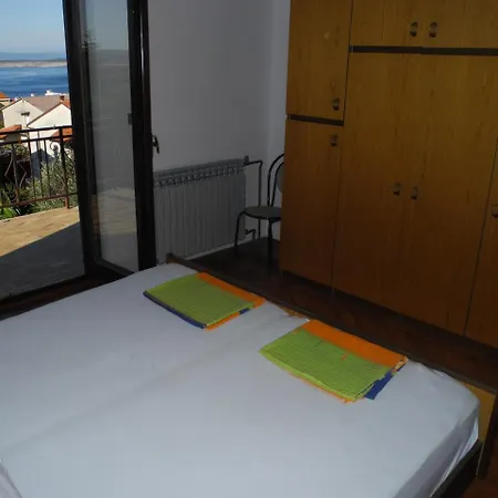Vucko 4 For 4 Persons With Terrace Appartement Crikvenica